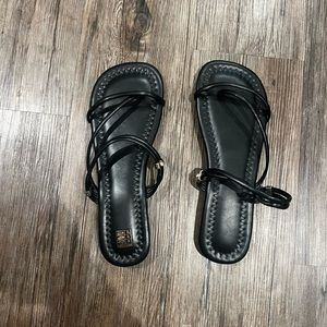 NEW SUMMER STRAPPY FASHION SANDALS W SILVER JEWELS